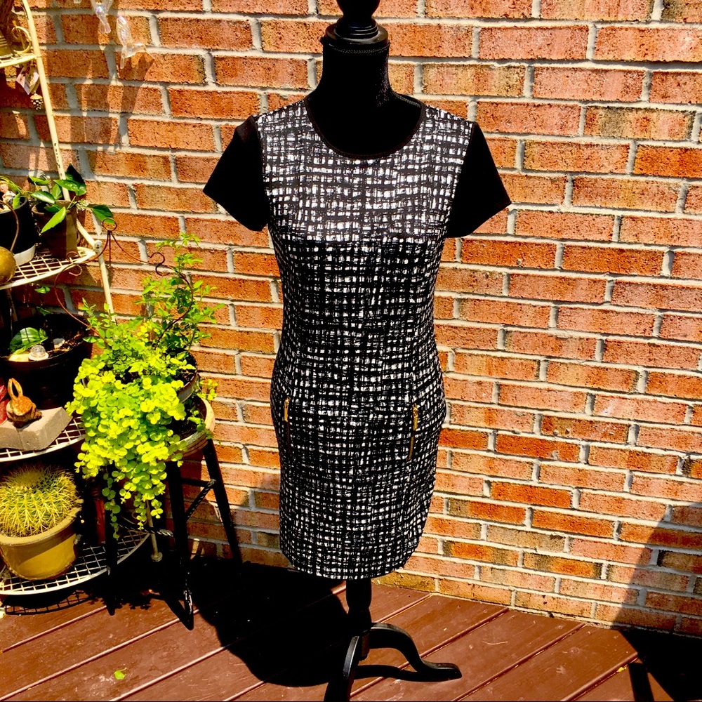 ✅SOLD Michael Kors sheath dress gold zipper details